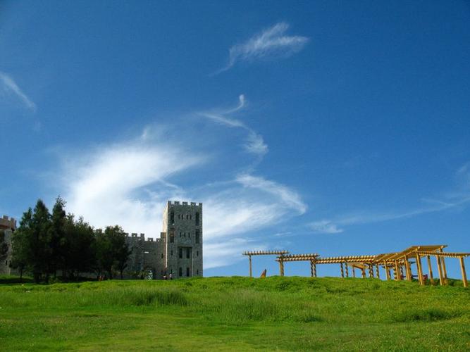 景區(qū)管理:景區(qū)"三年必漲"成慣例 扭轉(zhuǎn)漲價(jià)怪圈指望《旅游法》