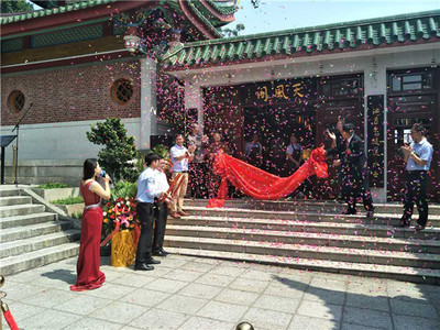 日光巖景區主題文創商品店五一迎客(組圖)